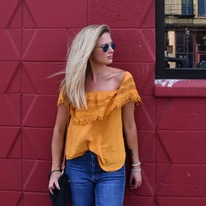 Meet your Posher, Amelia